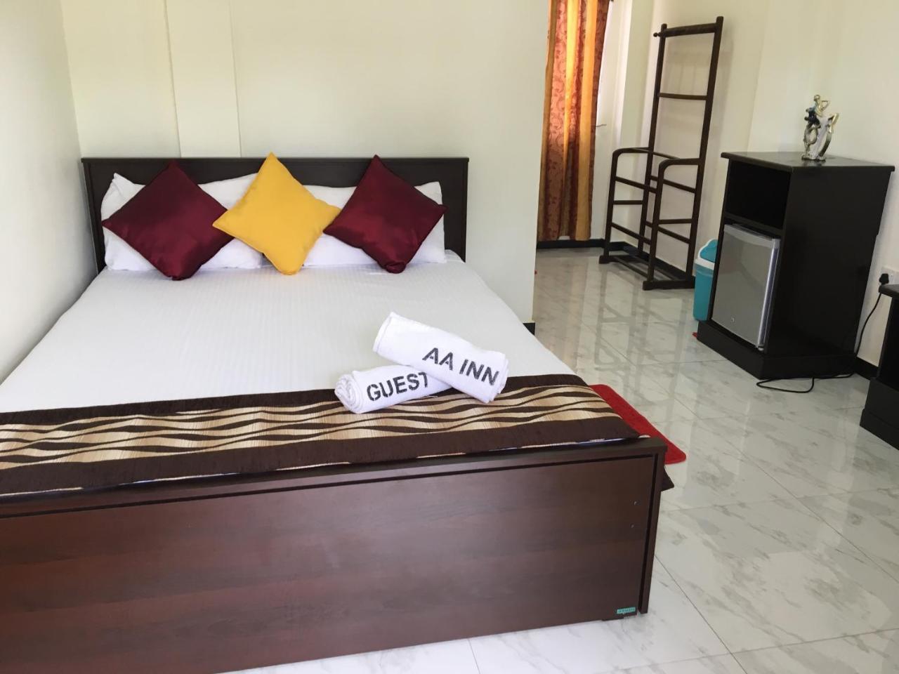 Aa Inn Trincomalee Bagian luar foto