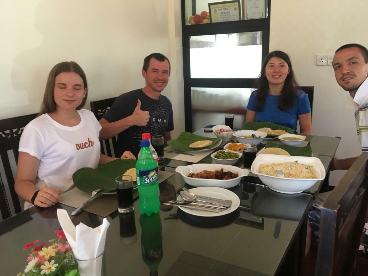 Aa Inn Trincomalee Bagian luar foto