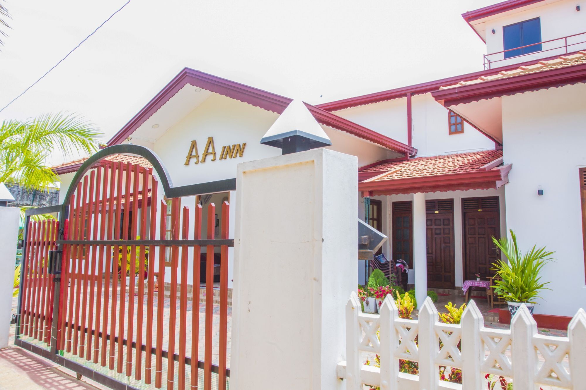 Aa Inn Trincomalee Bagian luar foto