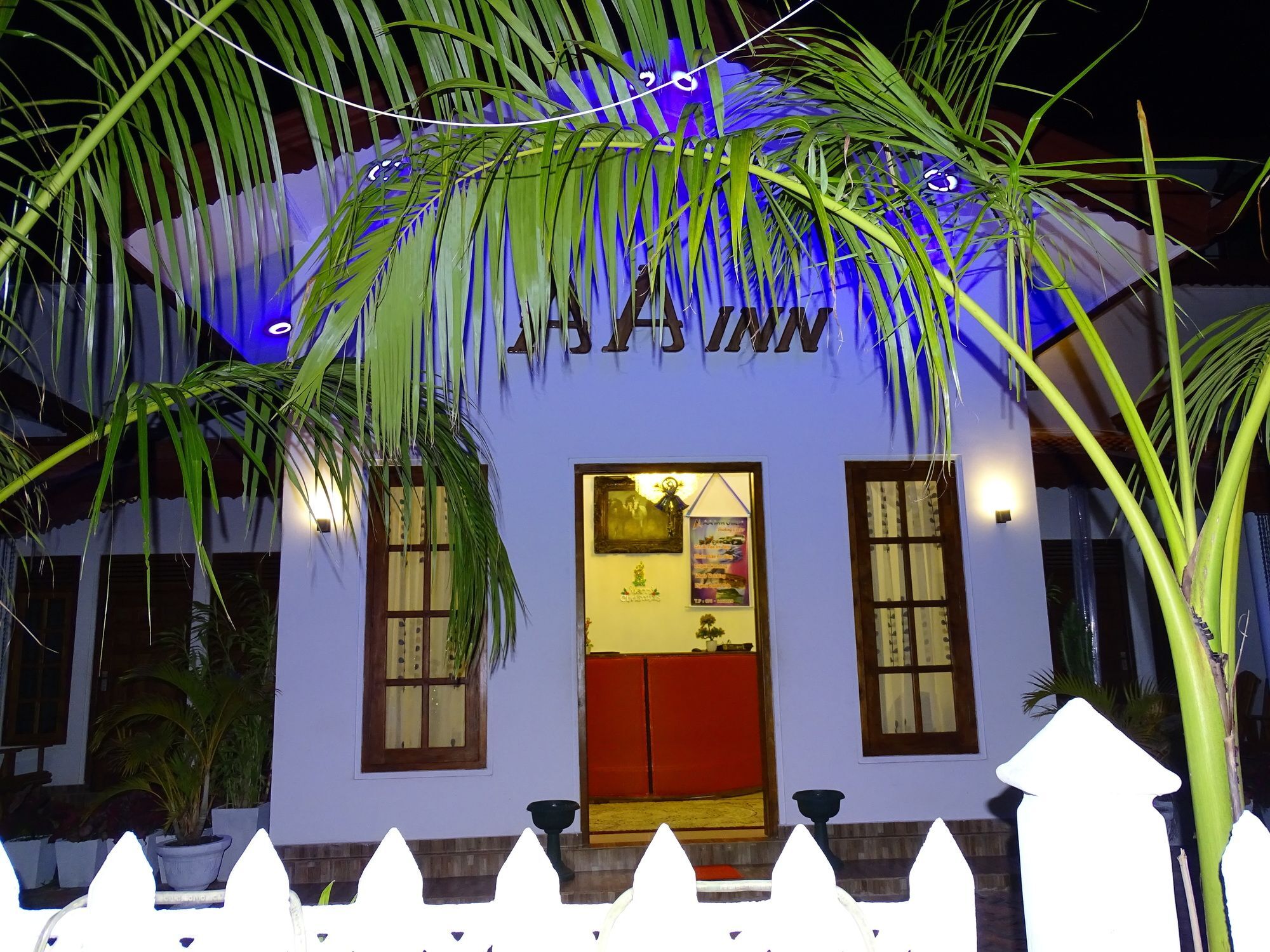 Aa Inn Trincomalee Bagian luar foto