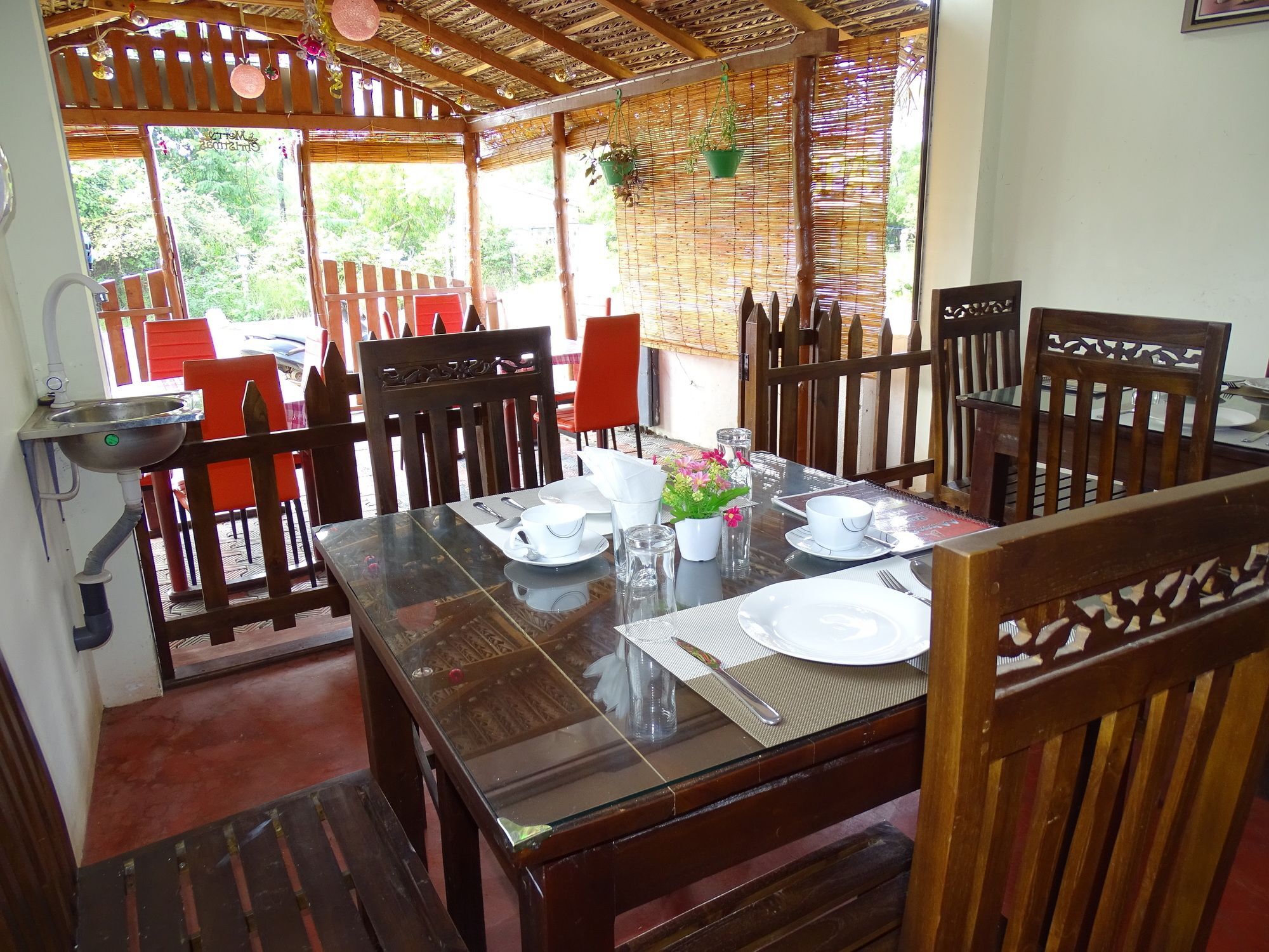 Aa Inn Trincomalee Bagian luar foto